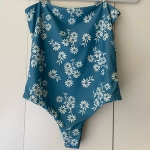 One piece swim suit